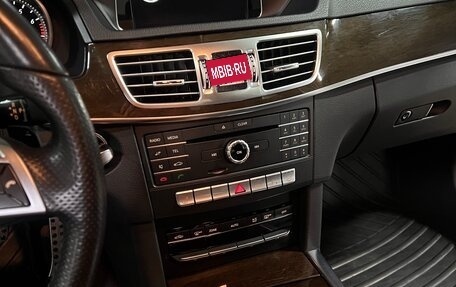 Mercedes-Benz E-Класс, 2015 год, 2 400 000 рублей, 13 фотография