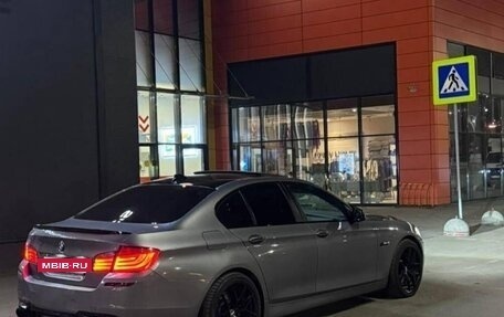 BMW 5 серия, 2011 год, 1 600 000 рублей, 19 фотография