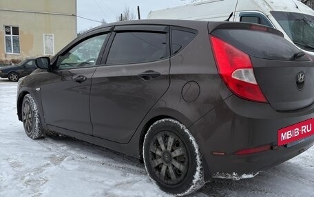 Hyundai Solaris II рестайлинг, 2014 год, 800 000 рублей, 5 фотография