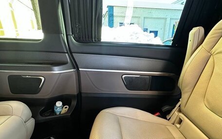 Mercedes-Benz V-Класс, 2023 год, 9 999 000 рублей, 14 фотография