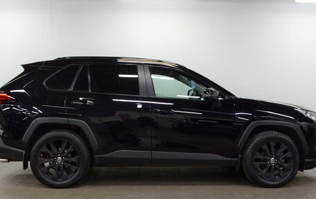 Toyota RAV4, 2019 год, 3 470 000 рублей, 4 фотография