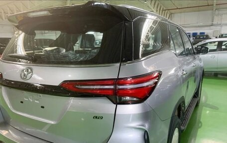 Toyota Fortuner II, 2025 год, 4 965 000 рублей, 3 фотография