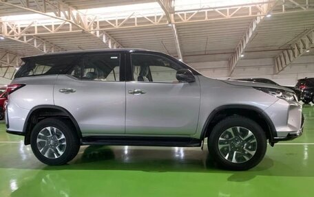 Toyota Fortuner II, 2025 год, 4 965 000 рублей, 4 фотография