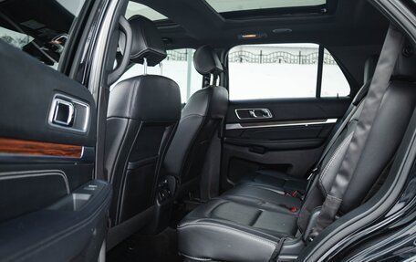 Ford Explorer VI, 2017 год, 2 790 000 рублей, 8 фотография