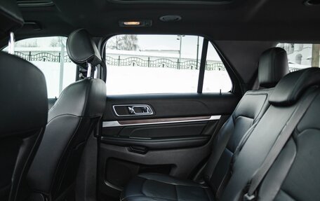 Ford Explorer VI, 2017 год, 2 790 000 рублей, 7 фотография