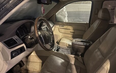 Cadillac Escalade III, 2007 год, 825 000 рублей, 1 фотография