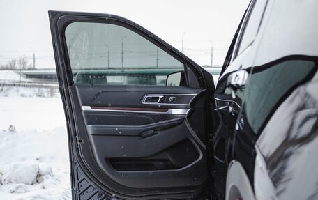 Ford Explorer VI, 2017 год, 2 790 000 рублей, 31 фотография