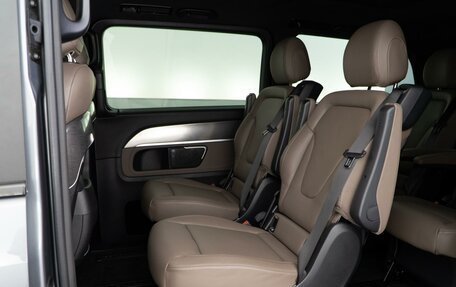 Mercedes-Benz V-Класс, 2022 год, 9 359 050 рублей, 10 фотография