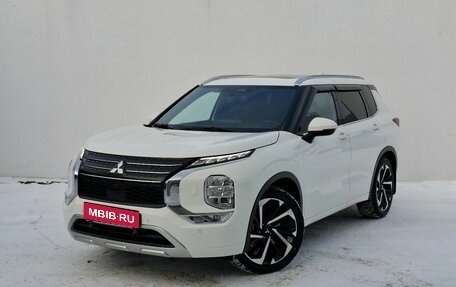 Mitsubishi Outlander, 2023 год, 4 380 000 рублей, 1 фотография