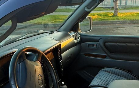 Toyota Land Cruiser 100 рестайлинг 2, 1999 год, 1 460 000 рублей, 8 фотография