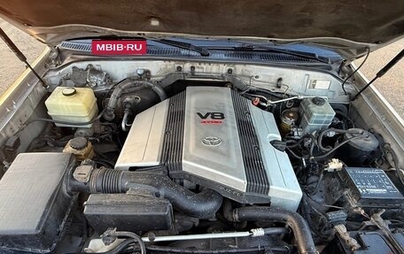 Toyota Land Cruiser 100 рестайлинг 2, 1999 год, 1 460 000 рублей, 15 фотография