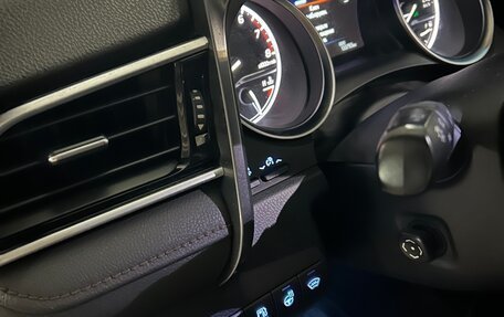 Toyota Camry, 2019 год, 2 630 000 рублей, 10 фотография