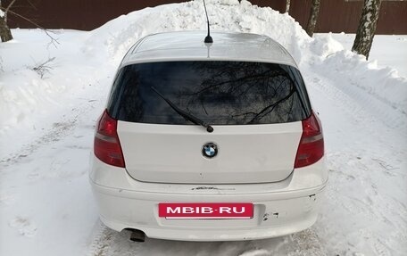 BMW 1 серия, 2010 год, 550 000 рублей, 11 фотография