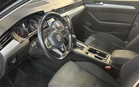 Volkswagen Passat B8 рестайлинг, 2020 год, 2 300 000 рублей, 6 фотография