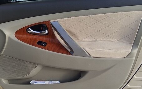 Toyota Camry, 2010 год, 1 600 000 рублей, 9 фотография