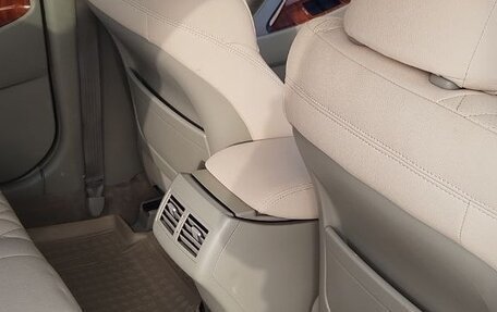 Toyota Camry, 2010 год, 1 600 000 рублей, 10 фотография