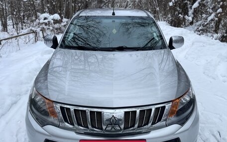 Mitsubishi L200 IV рестайлинг, 2015 год, 1 750 000 рублей, 11 фотография