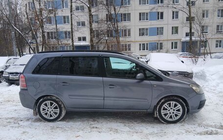 Opel Zafira B, 2006 год, 550 000 рублей, 3 фотография