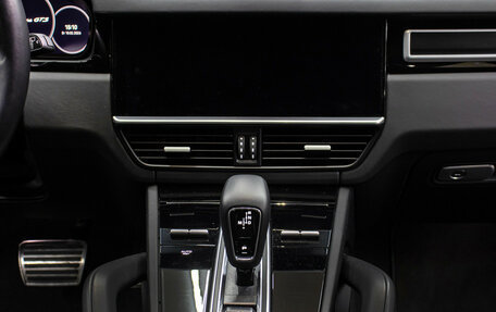 Porsche Cayenne III, 2021 год, 13 000 000 рублей, 15 фотография