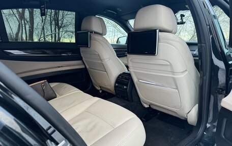 BMW 7 серия, 2014 год, 1 850 000 рублей, 20 фотография