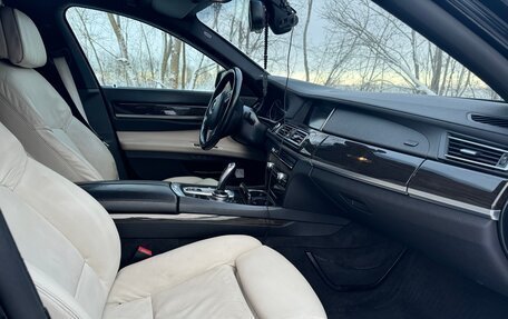 BMW 7 серия, 2014 год, 1 850 000 рублей, 19 фотография