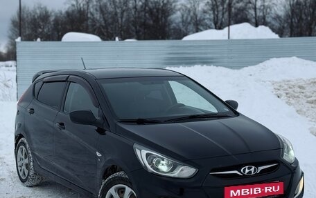 Hyundai Solaris II рестайлинг, 2012 год, 685 000 рублей, 2 фотография