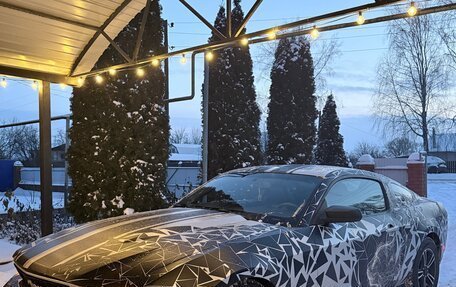 Ford Mustang VI рестайлинг, 2011 год, 810 000 рублей, 8 фотография