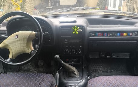 ГАЗ 31105 «Волга», 2006 год, 130 000 рублей, 5 фотография