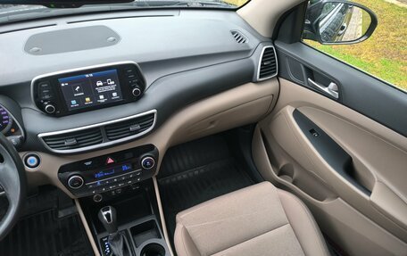 Hyundai Tucson III, 2018 год, 2 730 000 рублей, 20 фотография