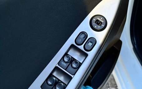 Hyundai Solaris II рестайлинг, 2015 год, 950 000 рублей, 5 фотография