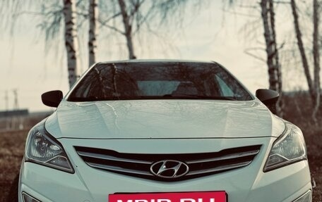 Hyundai Solaris II рестайлинг, 2015 год, 950 000 рублей, 16 фотография