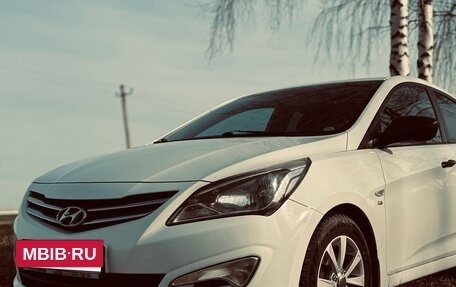 Hyundai Solaris II рестайлинг, 2015 год, 950 000 рублей, 6 фотография