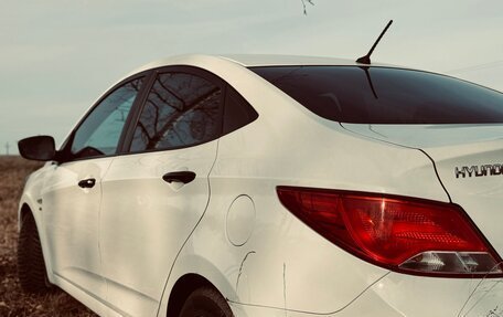 Hyundai Solaris II рестайлинг, 2015 год, 950 000 рублей, 19 фотография