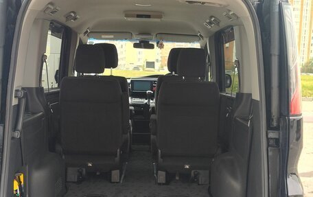 Honda Stepwgn IV, 2016 год, 1 880 000 рублей, 13 фотография