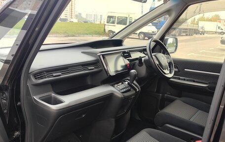 Honda Stepwgn IV, 2016 год, 1 880 000 рублей, 19 фотография