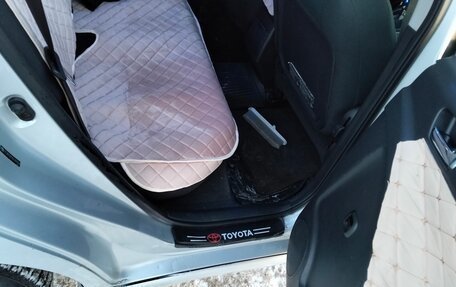 Toyota Matrix, 2004 год, 495 000 рублей, 8 фотография