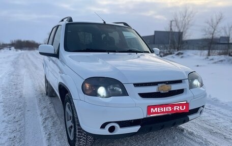 Chevrolet Niva I рестайлинг, 2019 год, 690 000 рублей, 5 фотография