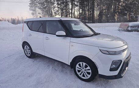 KIA Soul III, 2020 год, 1 800 000 рублей, 3 фотография