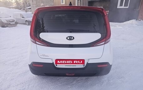 KIA Soul III, 2020 год, 1 800 000 рублей, 5 фотография