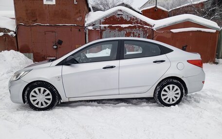 Hyundai Solaris II рестайлинг, 2014 год, 740 000 рублей, 3 фотография