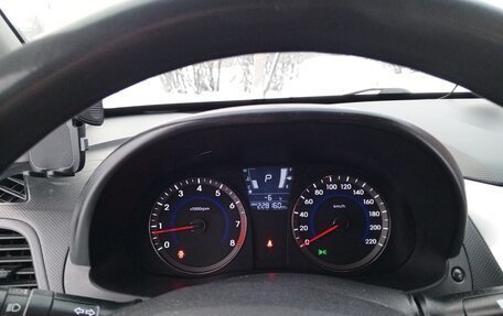 Hyundai Solaris II рестайлинг, 2014 год, 740 000 рублей, 10 фотография