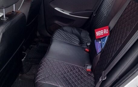 Hyundai Solaris II рестайлинг, 2014 год, 740 000 рублей, 14 фотография