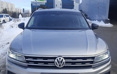 Volkswagen Tiguan II, 2019 год, 2 150 000 рублей, 1 фотография