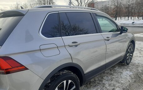 Volkswagen Tiguan II, 2019 год, 2 150 000 рублей, 7 фотография