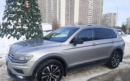 Volkswagen Tiguan II, 2019 год, 2 150 000 рублей, 10 фотография