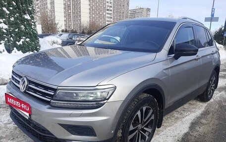 Volkswagen Tiguan II, 2019 год, 2 150 000 рублей, 3 фотография