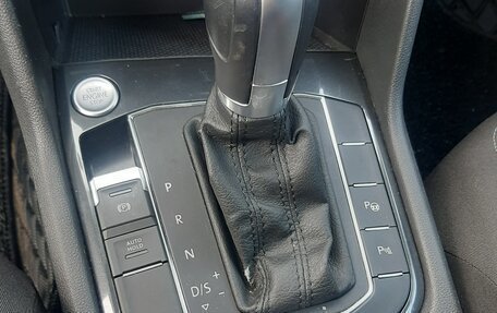 Volkswagen Tiguan II, 2019 год, 2 150 000 рублей, 21 фотография