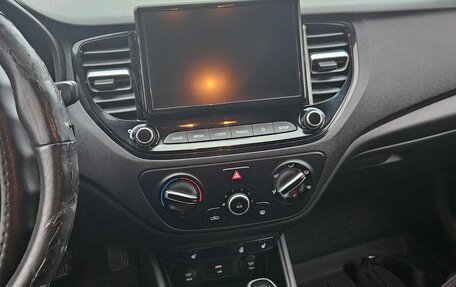 Hyundai Solaris II рестайлинг, 2021 год, 1 655 000 рублей, 5 фотография