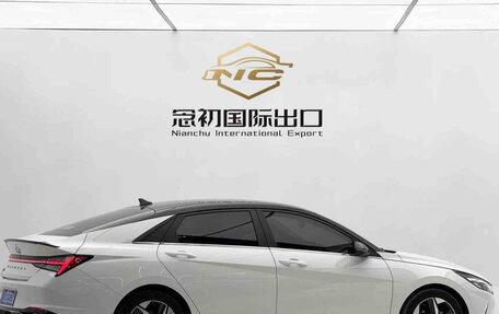 Hyundai Elantra, 2022 год, 1 625 000 рублей, 4 фотография