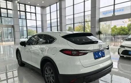 Mazda CX-4, 2021 год, 2 135 555 рублей, 6 фотография